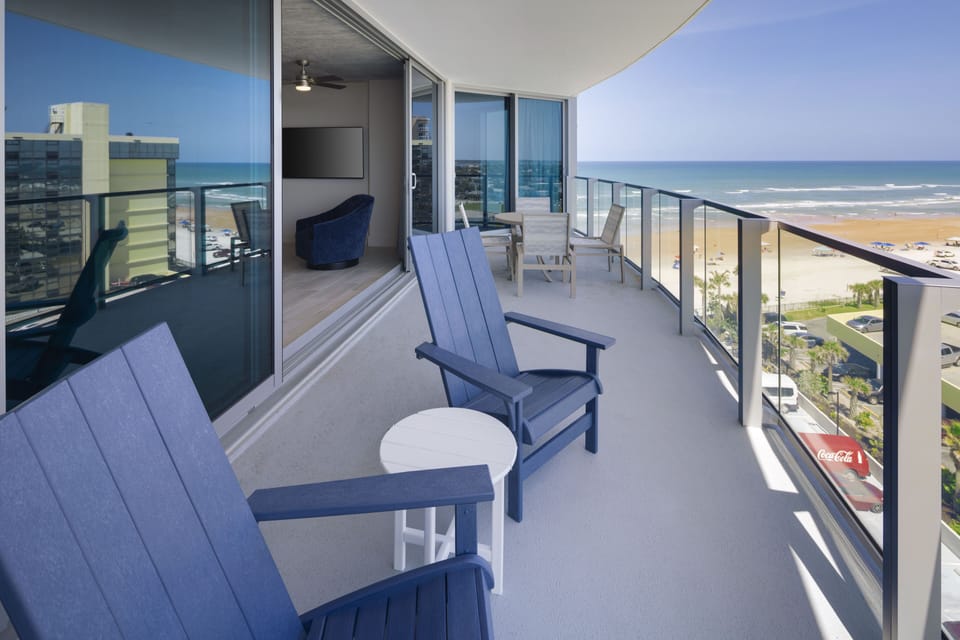 Max-Beach-Resort-Sun-Condo-Balcony