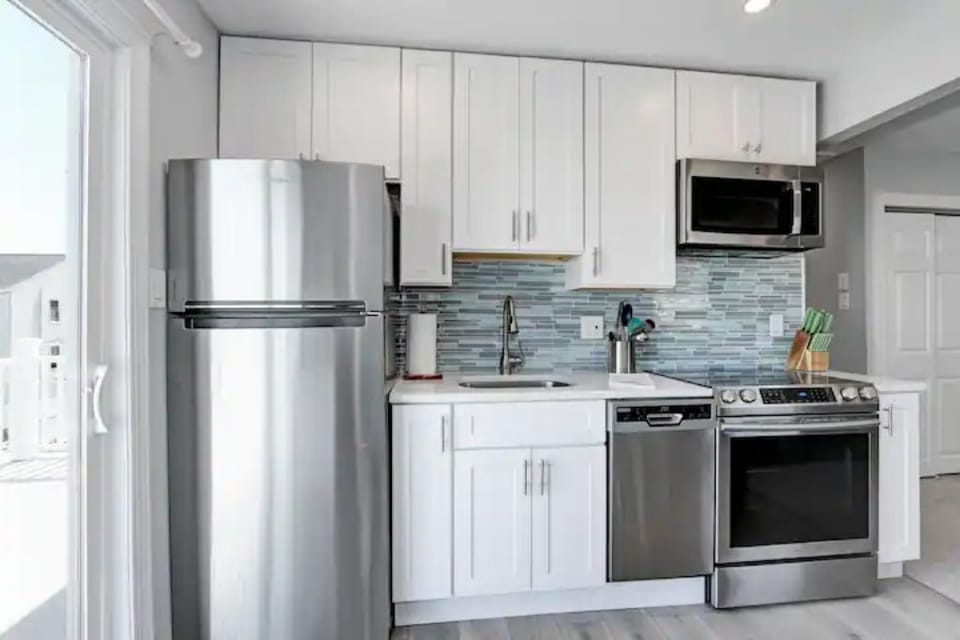 Fully renovated kitchen 
