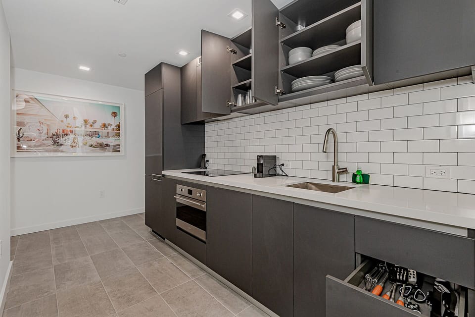 Kitchen (2)
