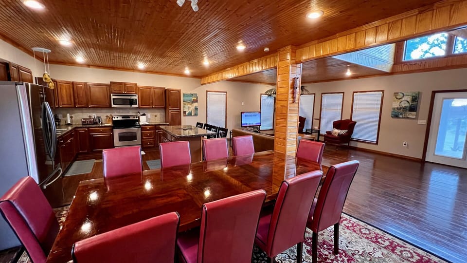 Dinning Table