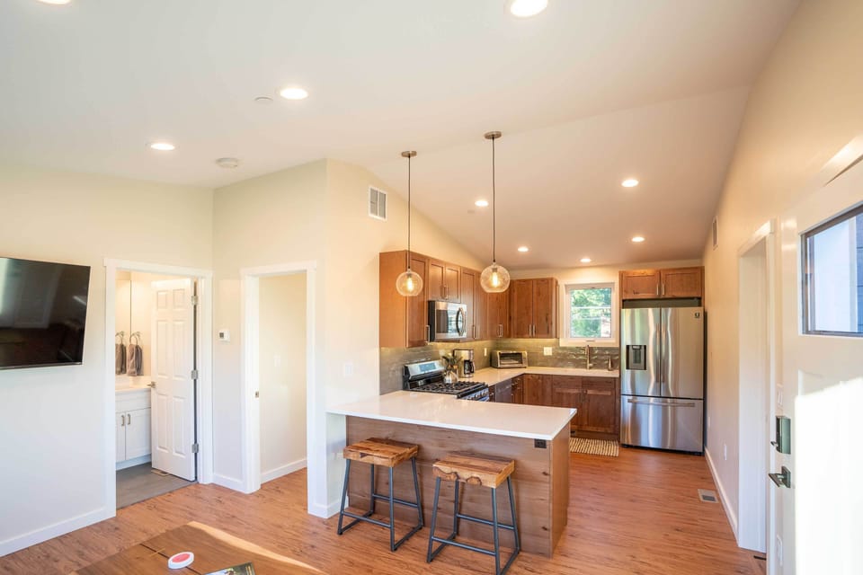 Kitchen | Breakfast Bar | Cooking Basics