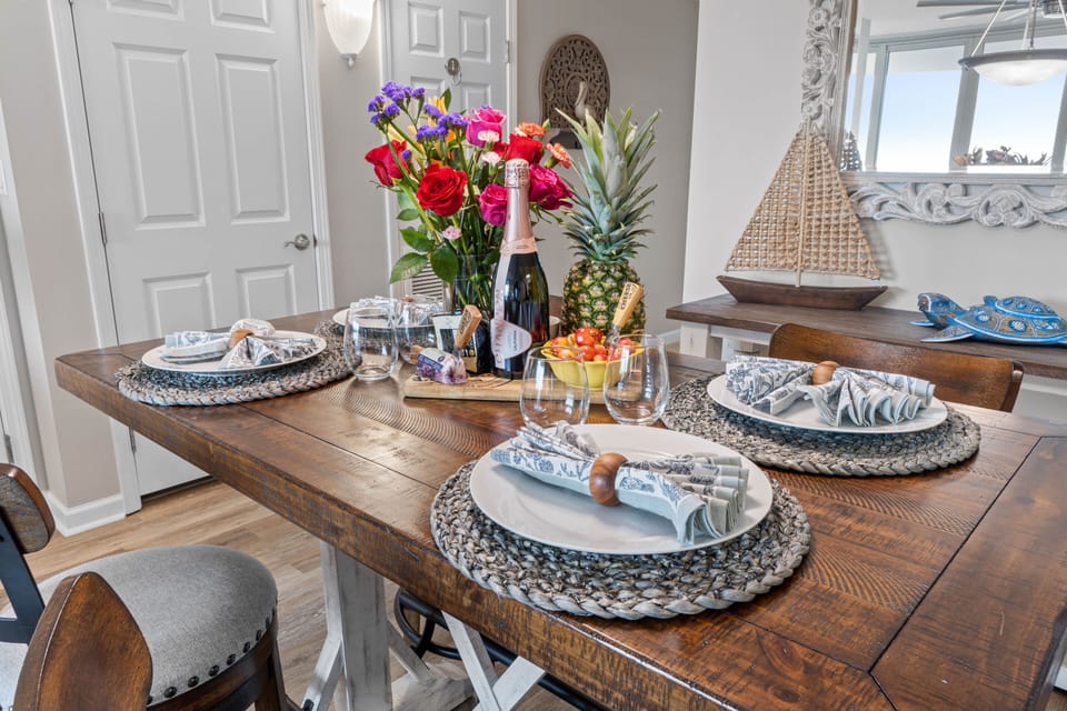 Beautiful dining space; seating for 4 with additional seating at kitchen island 