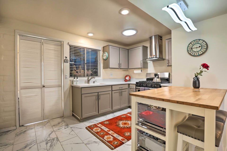 Kitchen | Cooking Basics | Dishware & Flatware | Coffee Maker