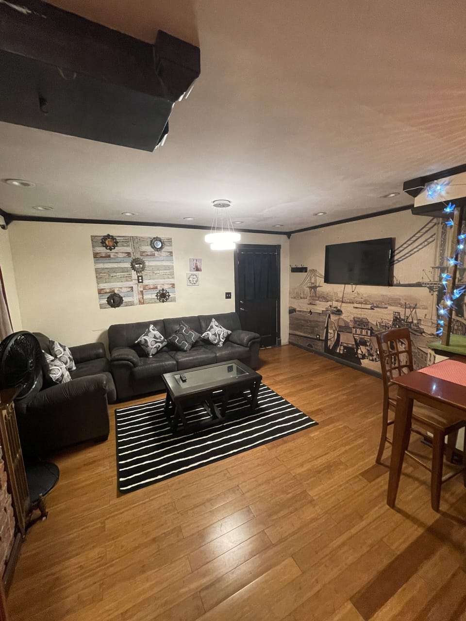 1st floor living room