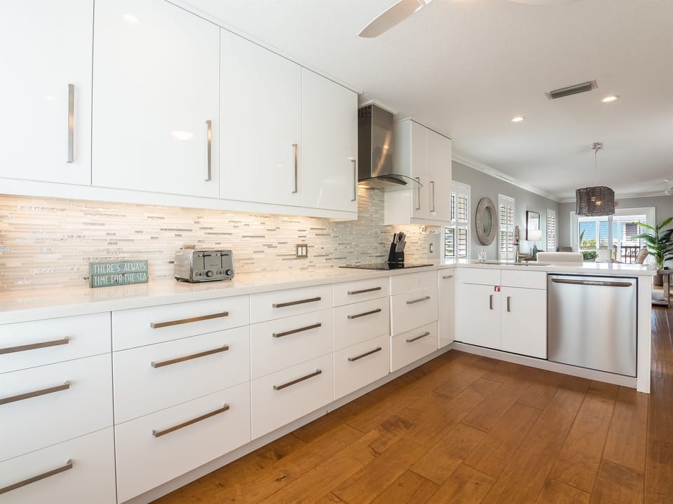 Plenty of cabinet storage