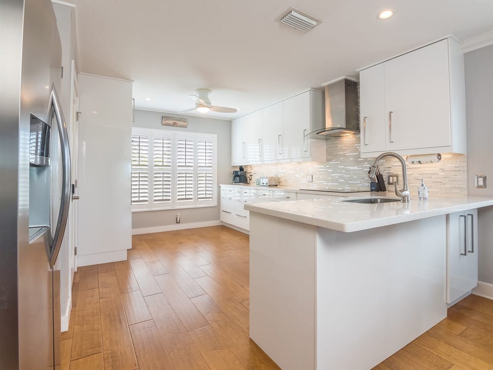 Fully equipped kitchen