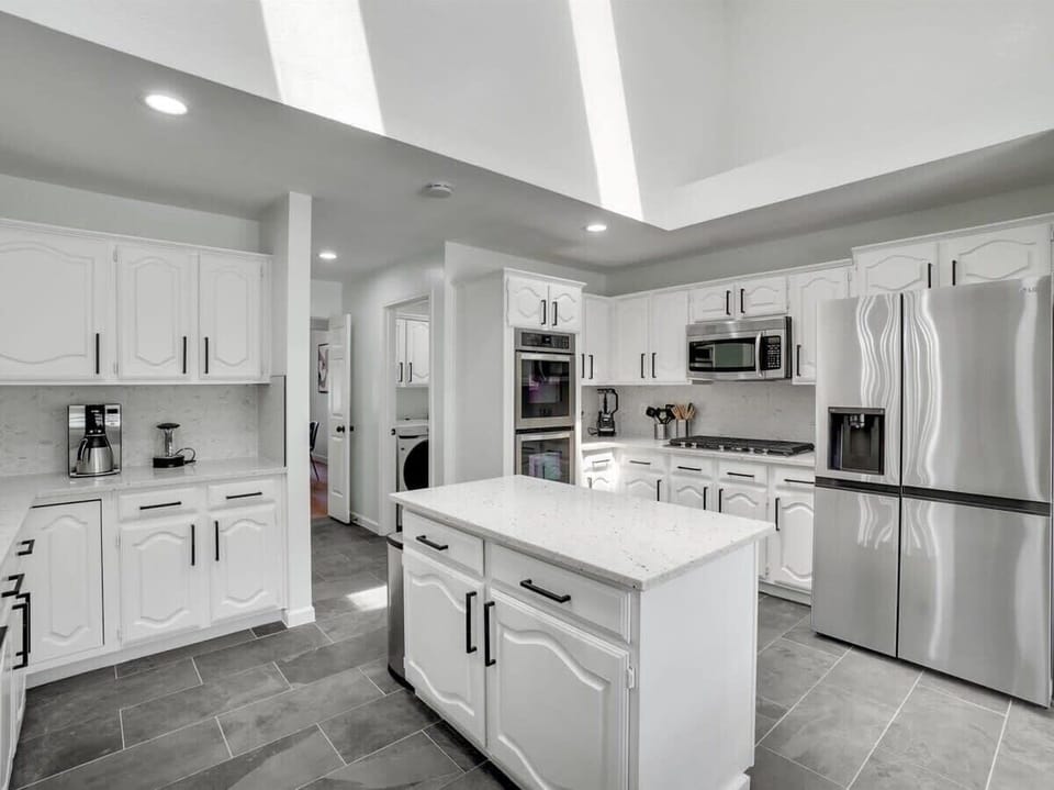 Fully equipped for all your cooking needs, this kitchen is clearly the heart of the home!