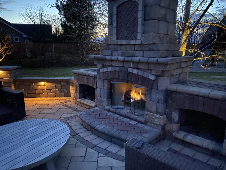 outdoor gas fireplace