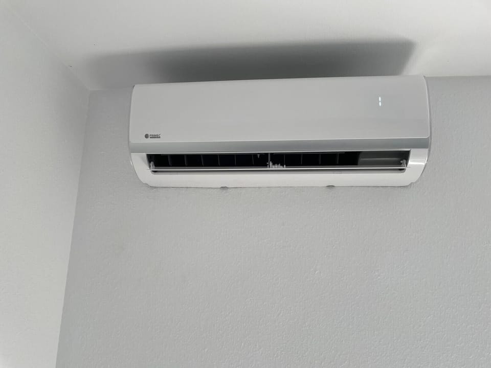 New A/C second bedroom 