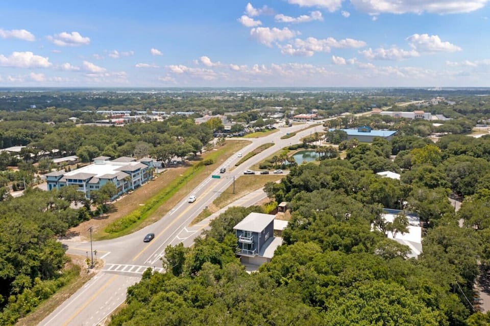 And not far from historic downtown!