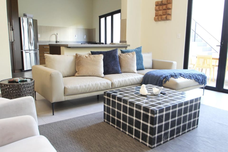 3BR Centro Home w/ Rooftop – Walk to Olas Altas Beach (177)