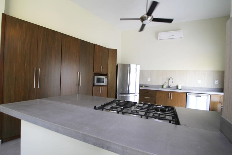 3BR Centro Home w/ Rooftop – Walk to Olas Altas Beach (1364)