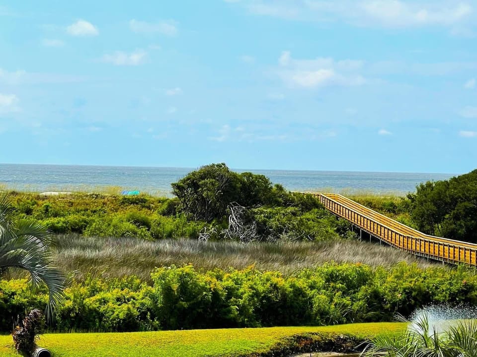 Ocean views and Boardwalk to the Beach