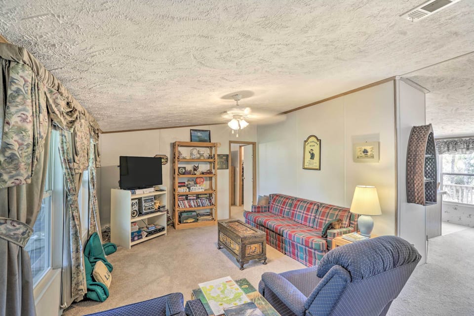 Steinhatchee Vacation Rental | 3BR | 2BA | Stairs Required | 2,000 Sq Ft