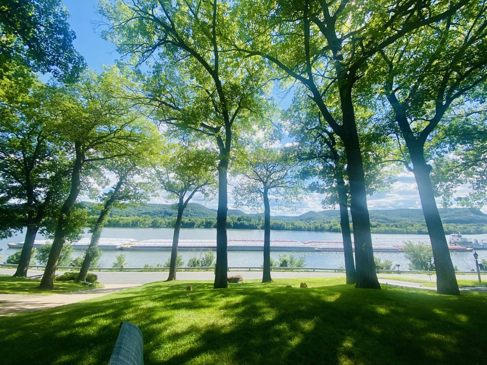 Huge 5 length barge going down the River 