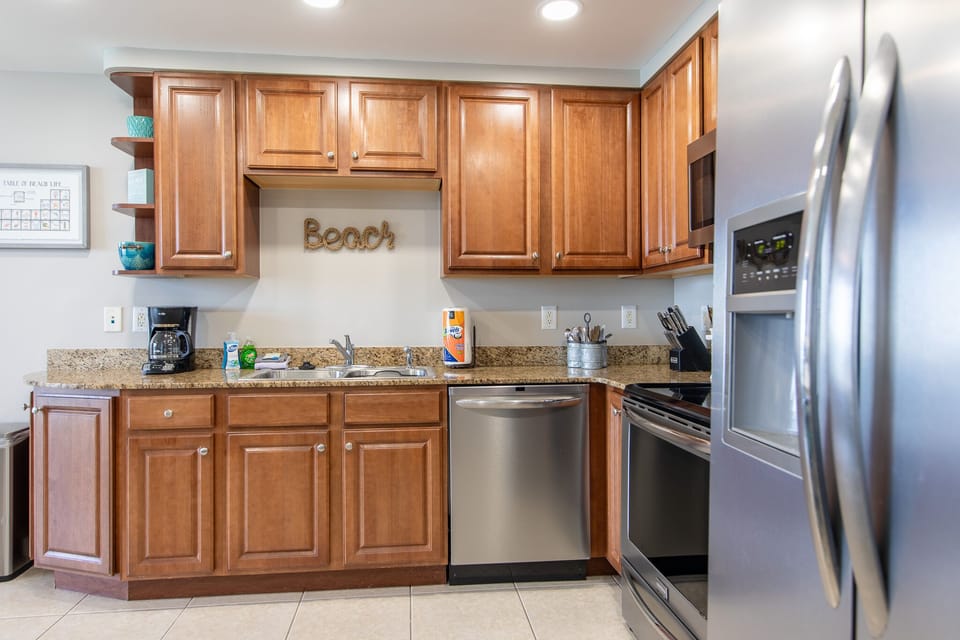 Fully Stocked Kitchen