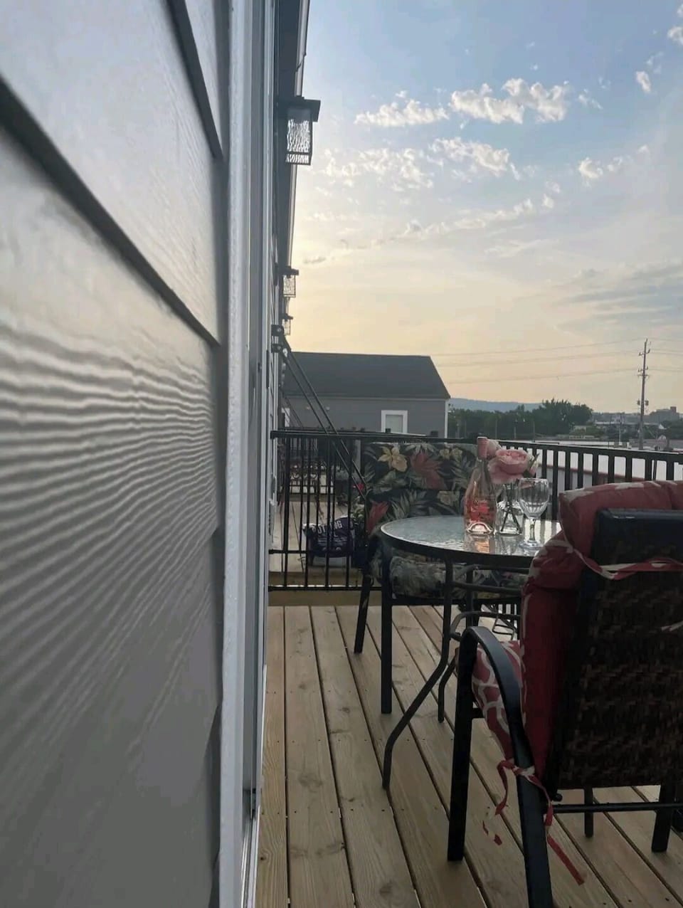 MOUNTAINLINE PATIO VIEW