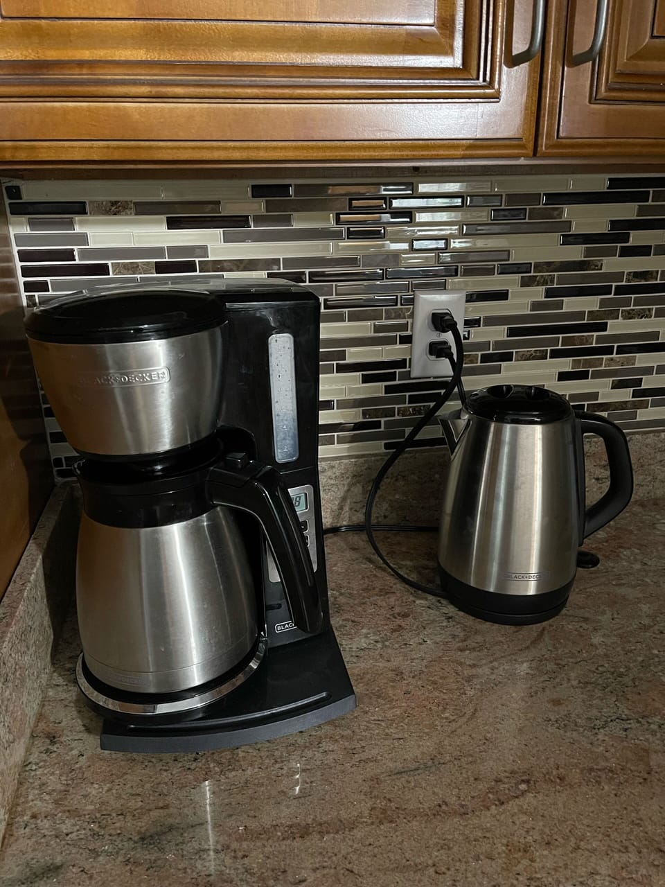 Coffee machine and water kettle