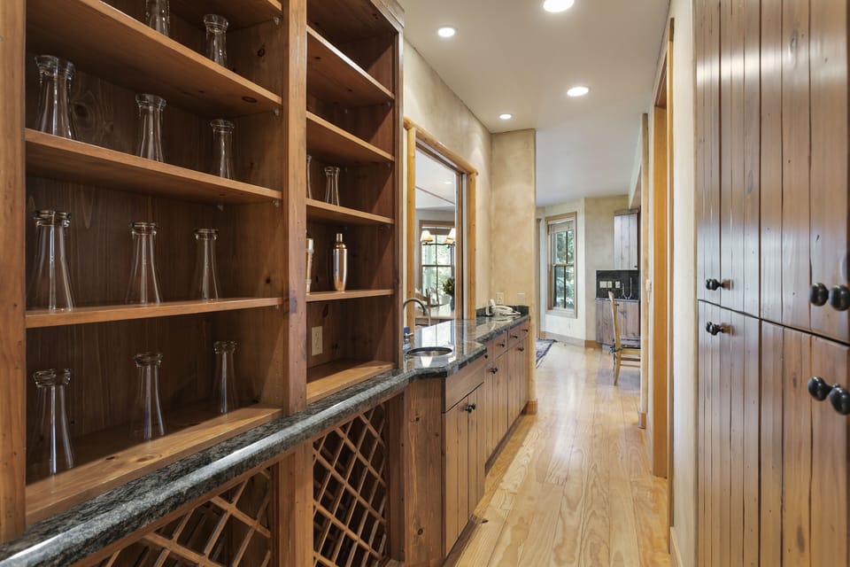 Indoors, Hardwood, Shelf, Floor, Flooring