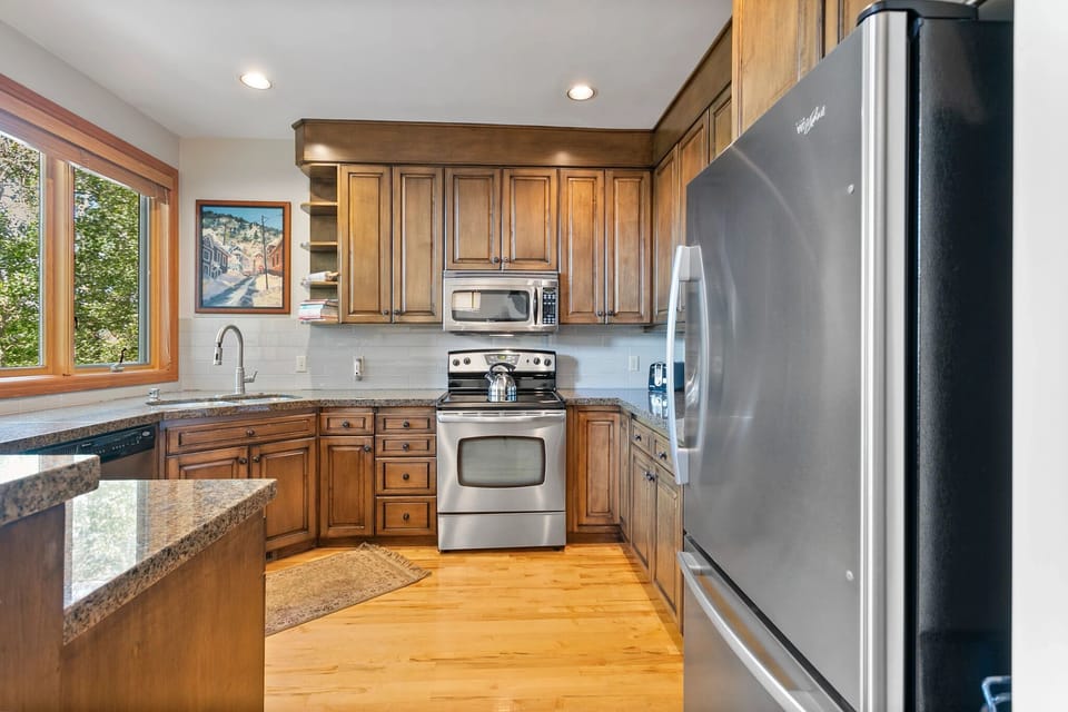 Indoors, Kitchen, Refrigerator, Microwave, Oven