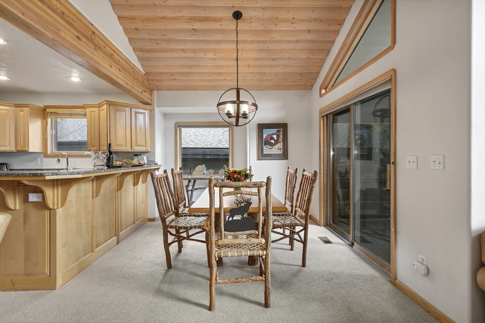 Indoors, Floor, Flooring, Dining Room, Dining Table