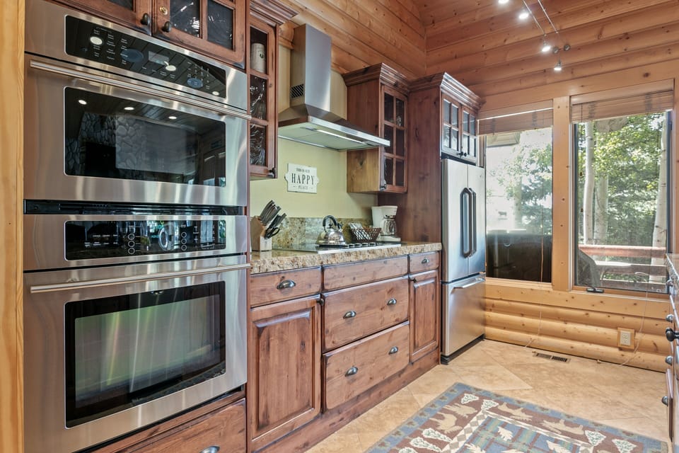 Indoors, Refrigerator, Kitchen, Microwave, Oven