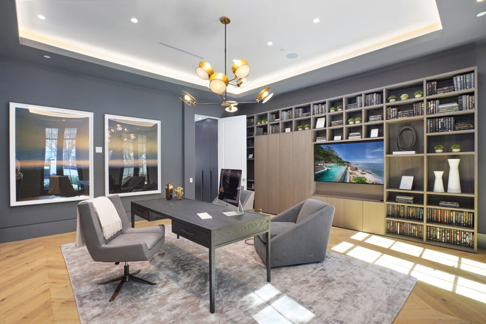 Villa Colette by LuxJB: LA's finest vacation villas & mansion rentals by owners.