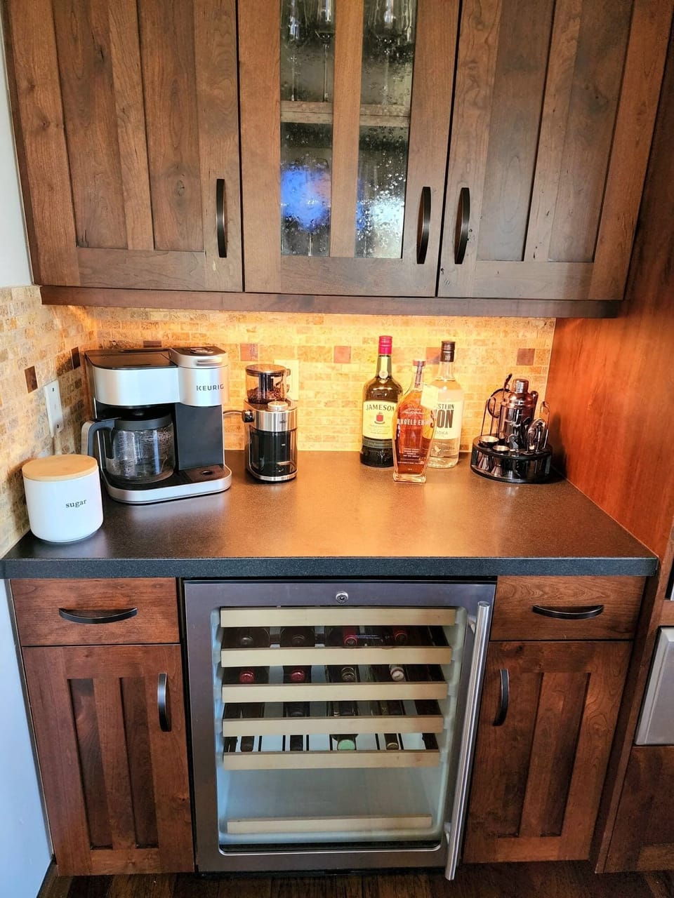 Beverage bar