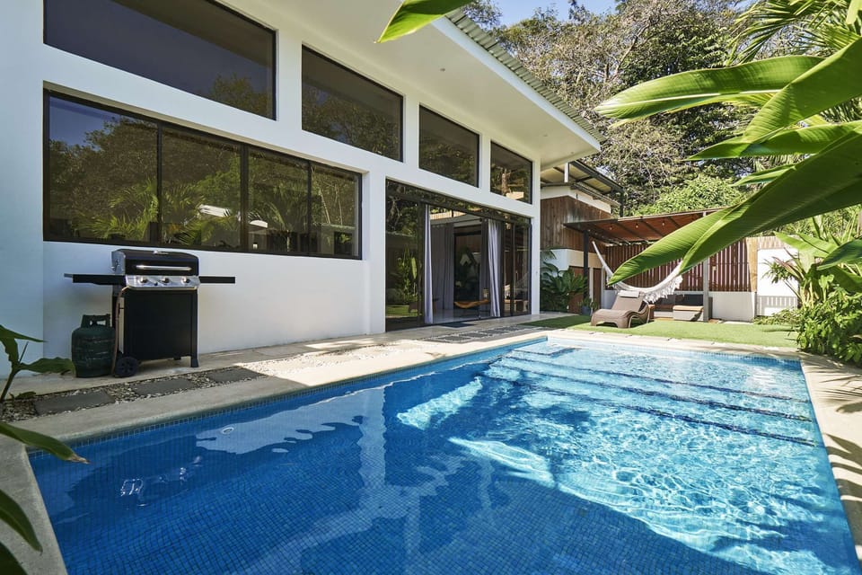 BBQ and pool