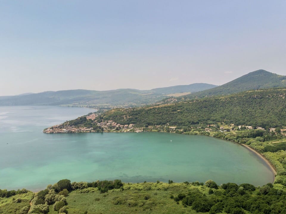 Water Resources, Water, Body Of Water, Natural Landscape, Coast, Coastal And Oceanic Landforms, Bank, Hill, Highland, Watercourse