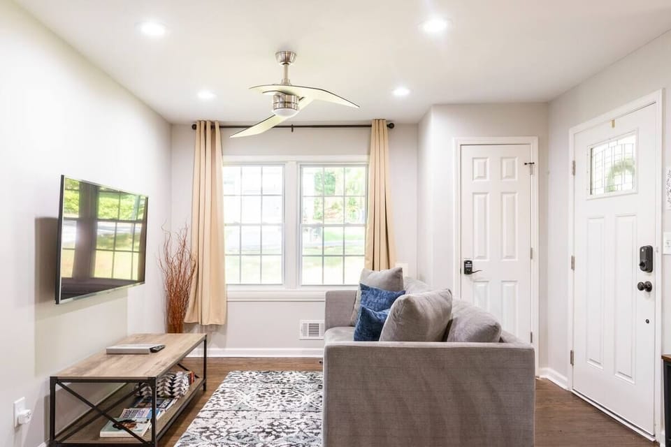  Beautiful Living room area