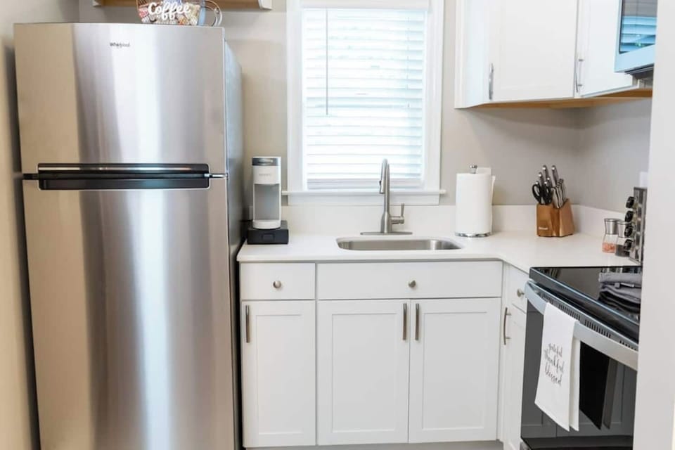 This cozy kitchen should suit your needs well.