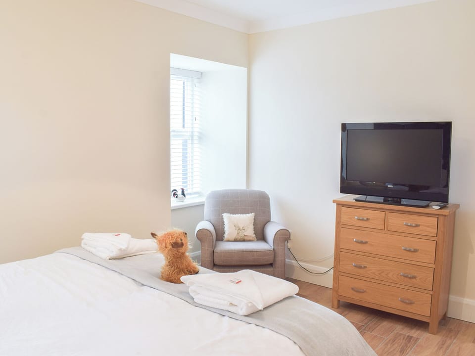 Double bedroom | Dairy Cottage - Maybole Cottages, Maybole