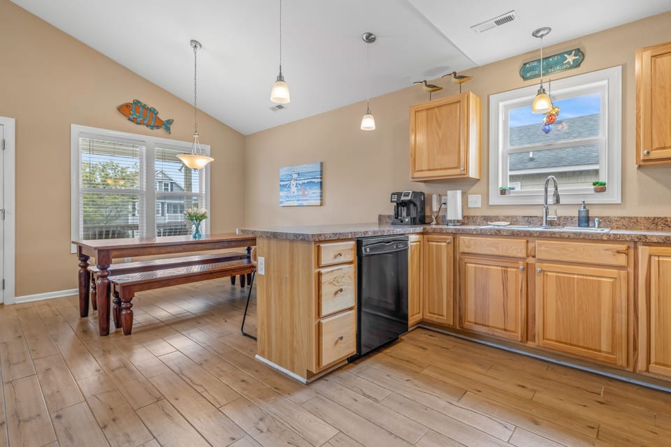 Dining table with seating for 6 and peninsula for 3