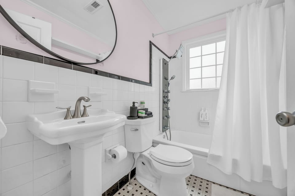 Full Bathroom