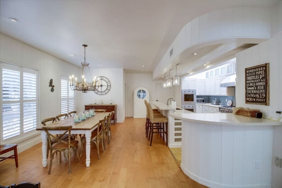 There is plenty of dining seating for the whole family!