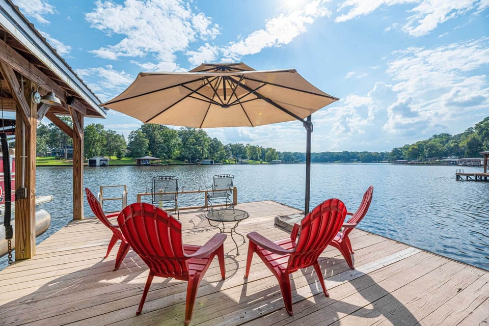Eatonton Vacation Rental | 4BR | 3BA | 2,074 Sq Ft | Step-Free Entry
