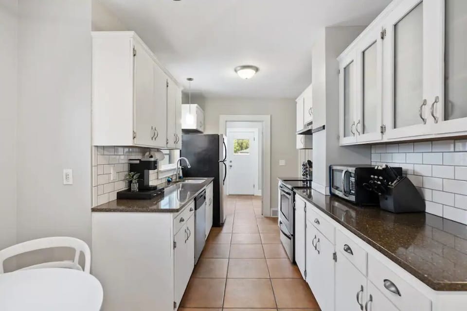 All necessary cooking amenities provided; full kitchen 