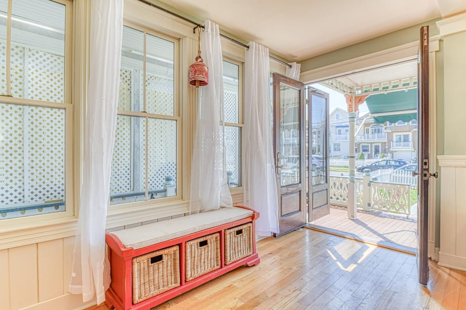 Front entryway