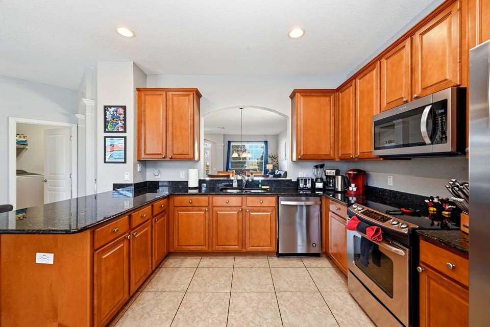 Fully equipped kitchen