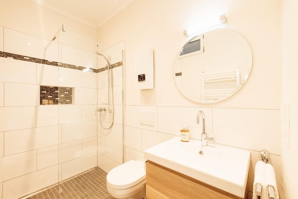 Bath/Shower