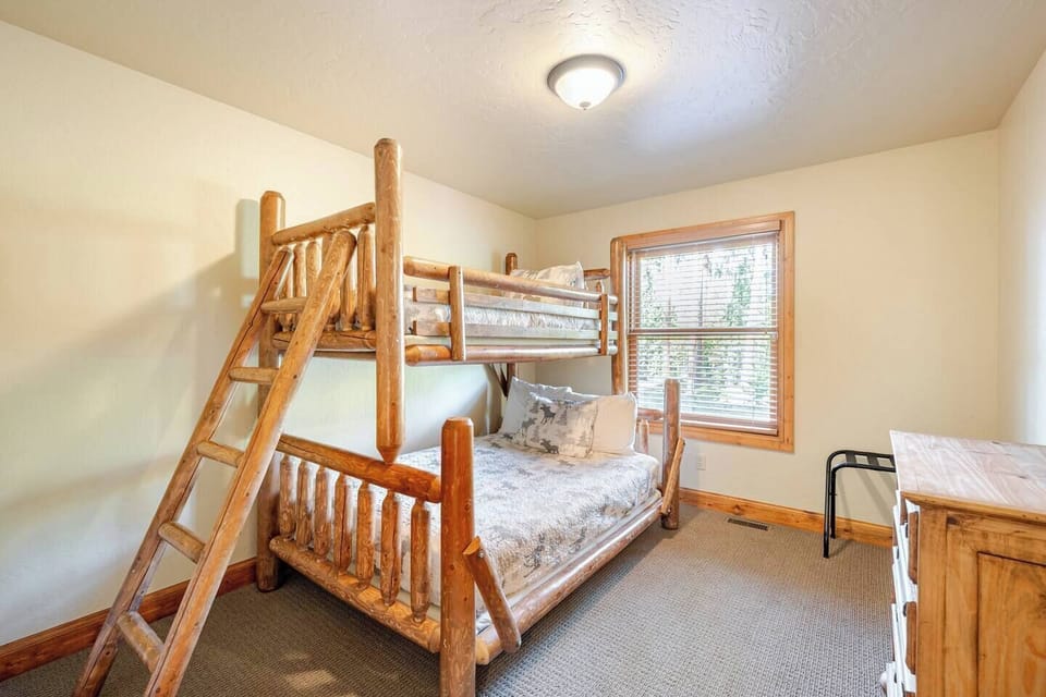 4th bedroom with twin over full bunk bed.