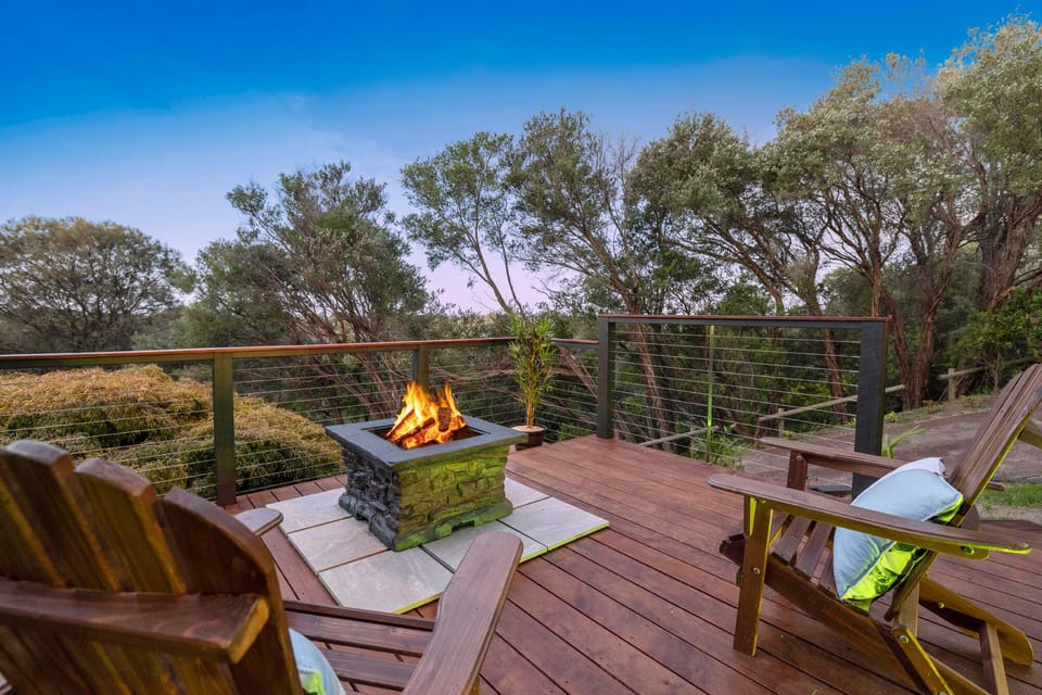 Firepit/Lower Deck 