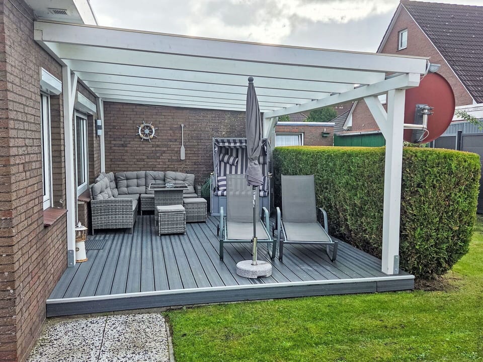 Outdoor Furniture, Composite Material, Patio, Deck, Hardwood, Outdoor Structure, Awning, Garden, Shade, Wood Stain