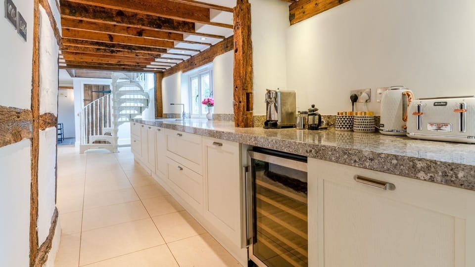 Kitchen, Landers, Bolthole Retreats