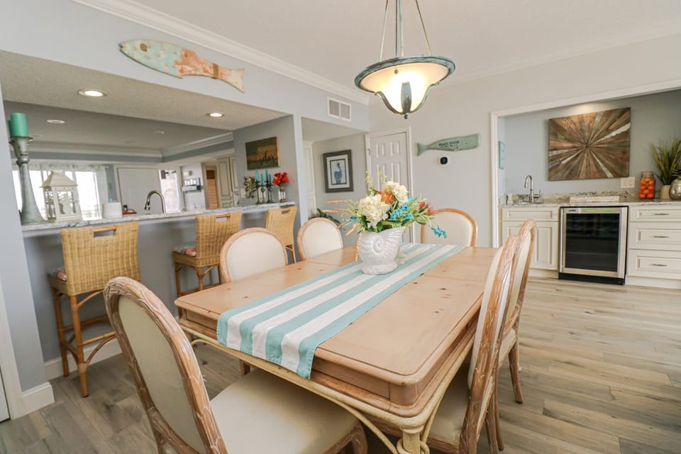 St. Augustine Ocean Front Rentals Dining Room