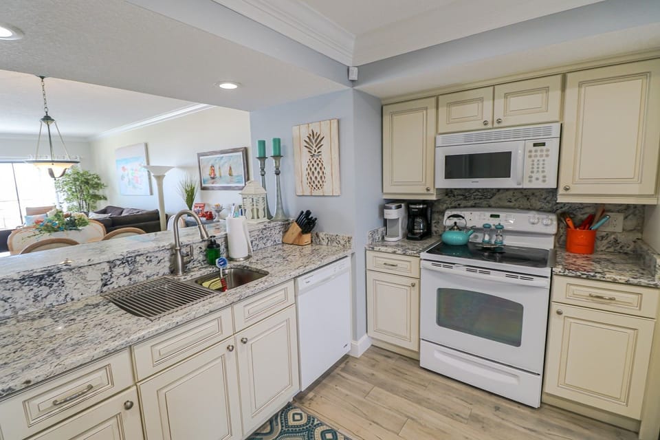 St. Augustine Ocean Front Rentals Kitchen