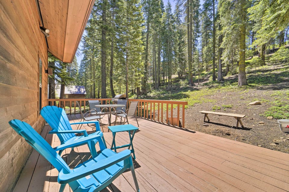 Wraparound Deck | Outdoor Seating Area