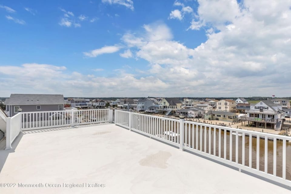 Rooftop deck