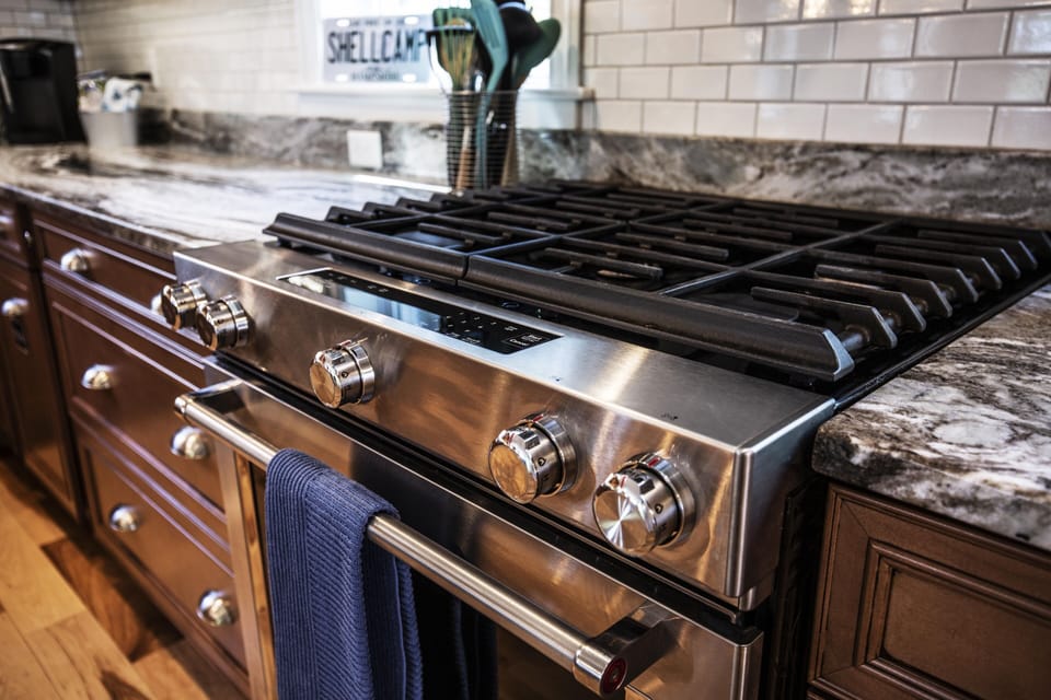 Gas stove